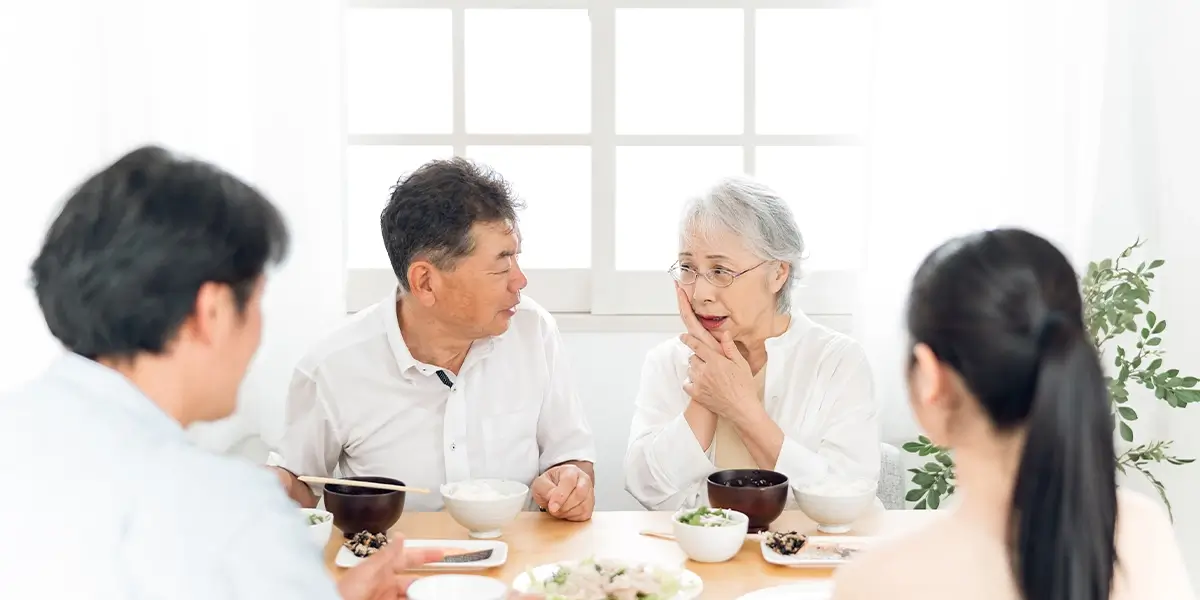 オーラルフレイルとは「健康」と「要介護」の間にある入り口